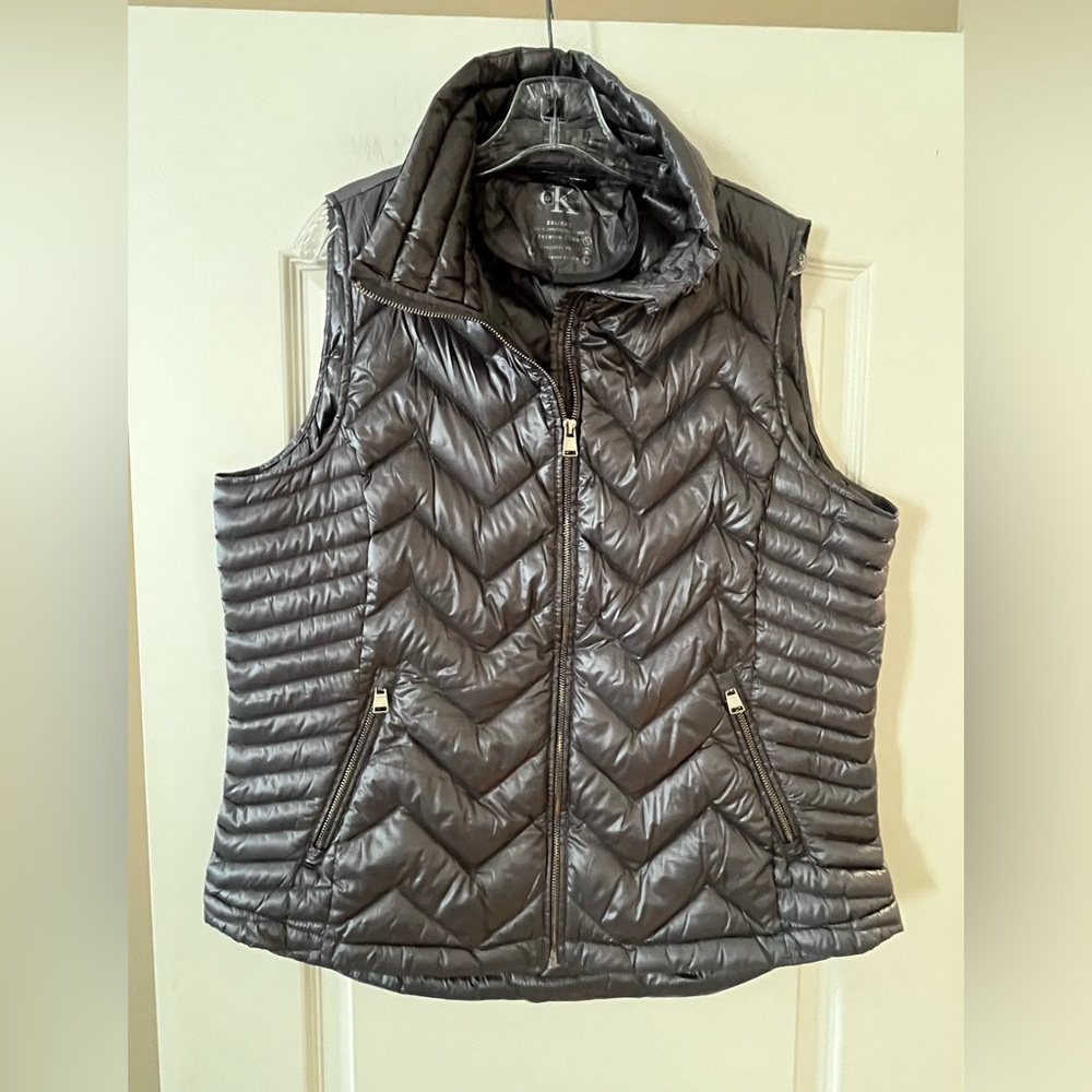 Calvin Klein Women's Metallic Gray Quilted Premium Down Vest Size XXL - Picture 1 of 15